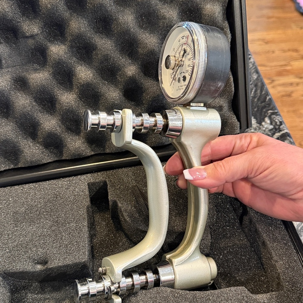 Therapeutic Instruments Hand Dynamometer